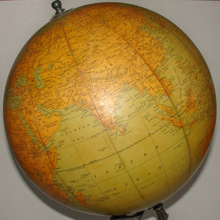 Rand McNally & Company 12-Inch Terrestrial Table Globe, detail