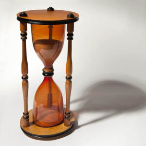Hourglass (Sandglass), Biedermeier Taste