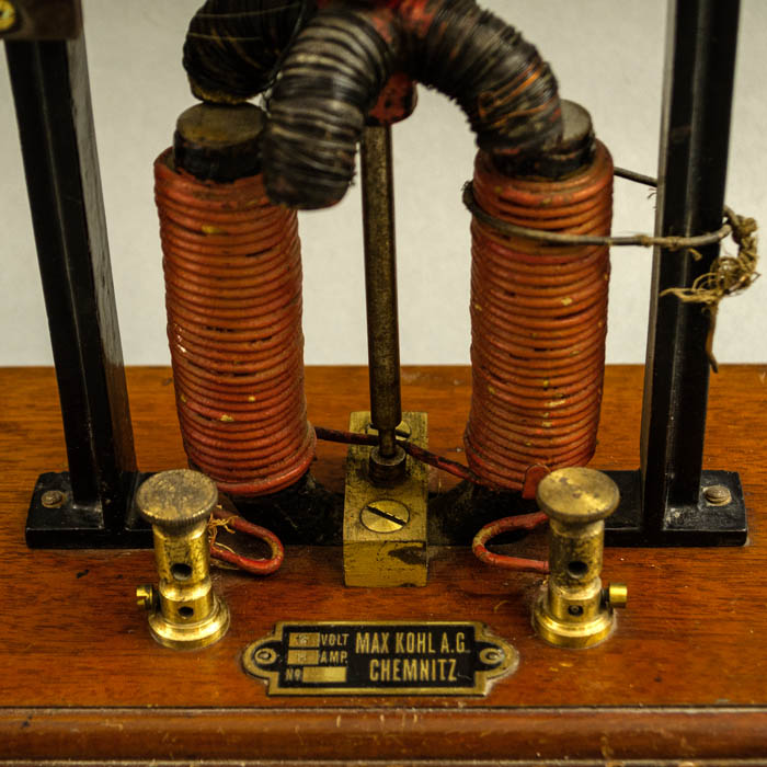 Max Kohl A.G. Electromagnetic Motor Demonstration Apparatus, Detail