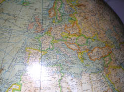 12-inch News of the World Business Globe, detail