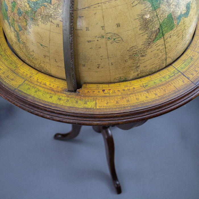Joslin 16-Inch Parlor Globe, detail