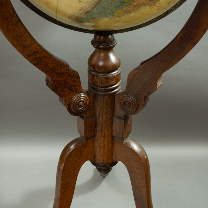 Joslin 16-Inch Parlor Globe, detail