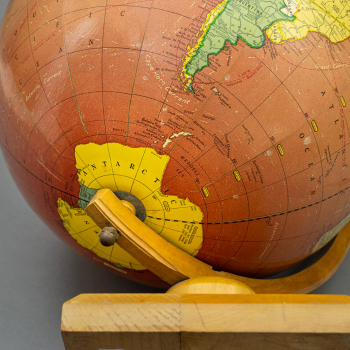 George F. Cram Company 12-Inch Cherry (Red) Ocean Terrestrial Globe, detail
